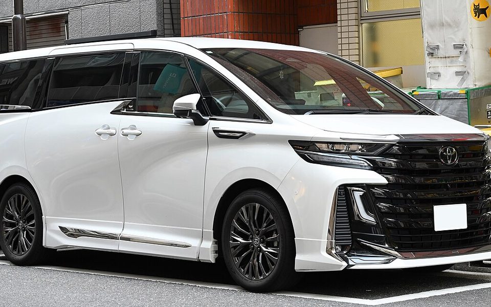 Toyota Vellfire (New)